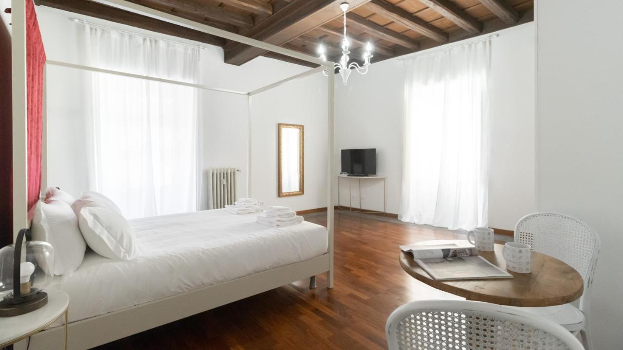 Italianway - Barberini Elegantia Apartments Roma Eksteriør billede