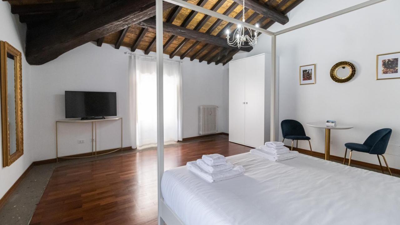 Italianway - Barberini Elegantia Apartments Roma Eksteriør billede